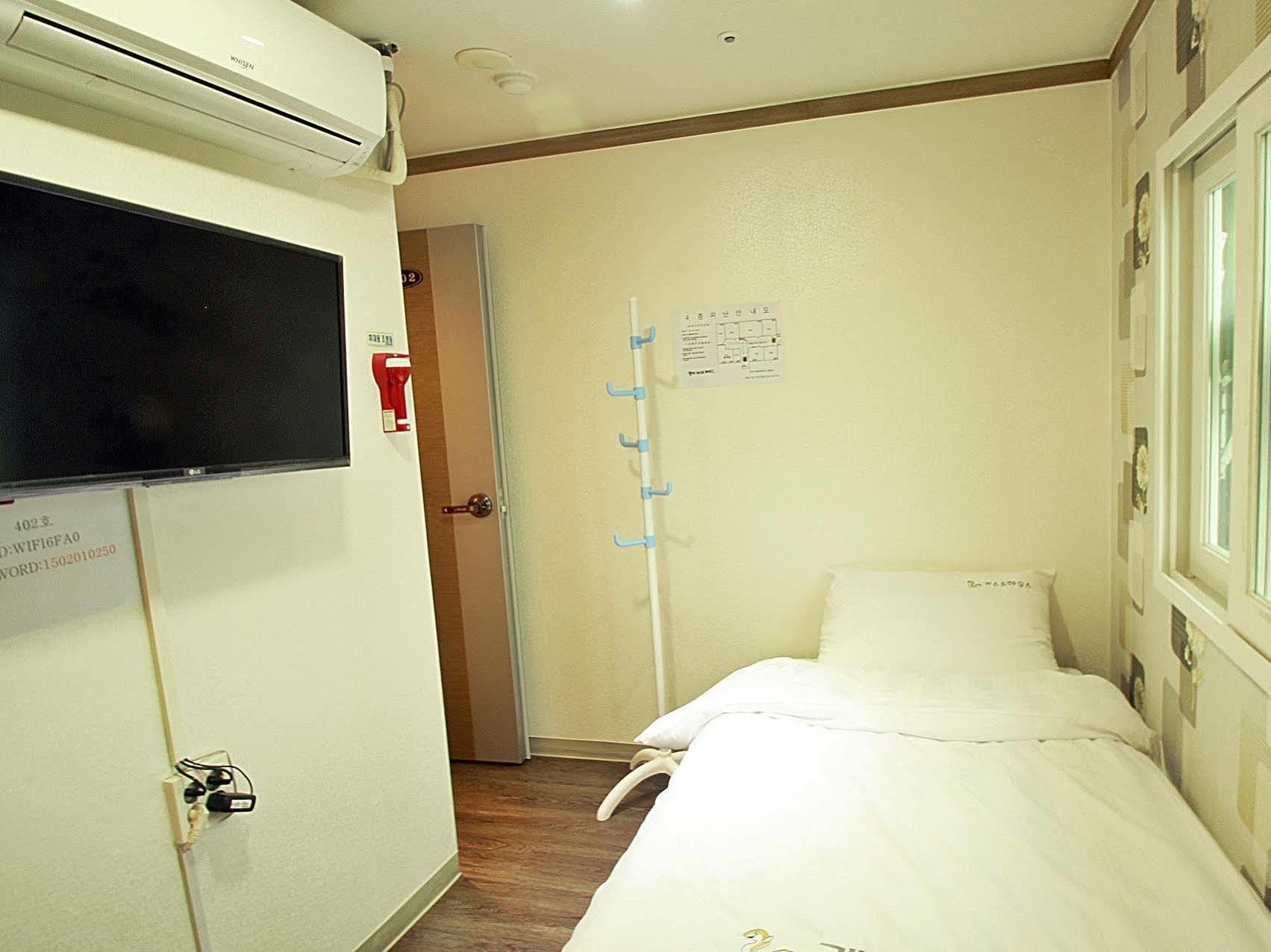 Eel Guesthouse Seul Esterno foto